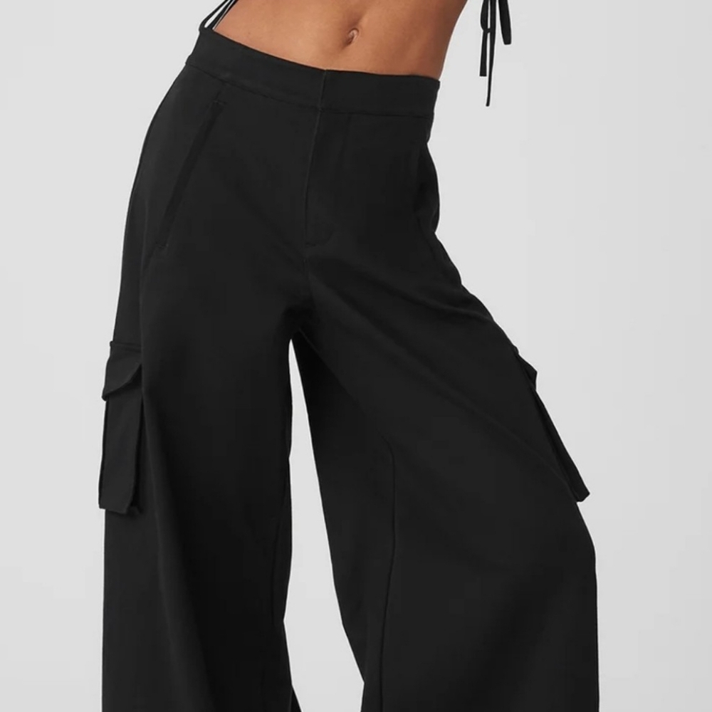Alo Wide Leg Cargo Pants
